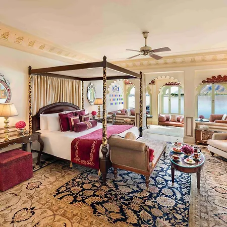 Taj Lake Palace Udaipur Exterior photo